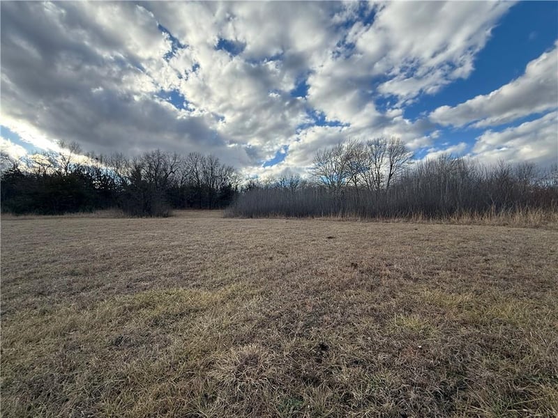 30 - 34 Pheasant Run Dr, Mound City, KS 66056