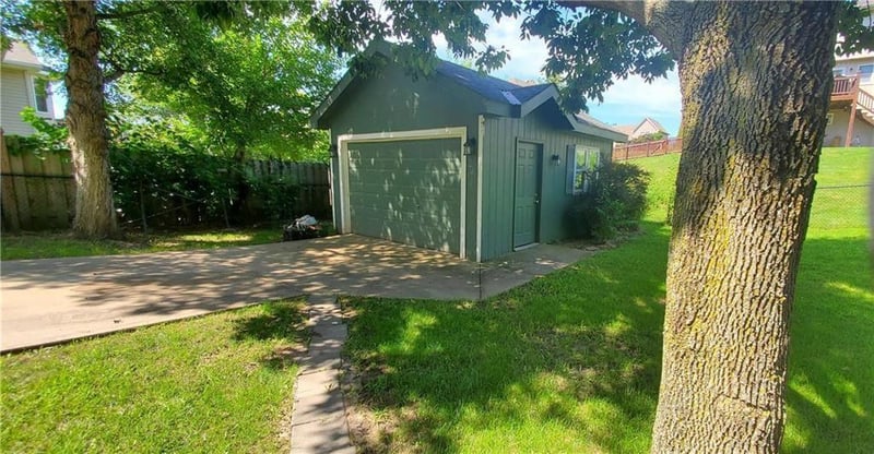 4206 110 Ter, Kansas City, KS 66109