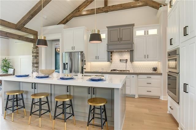 30202 Norris Ct, Grain Valley, MO 64029