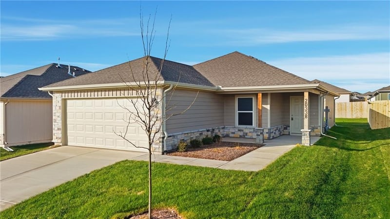 509 Bluebird St, Gardner, KS 66030