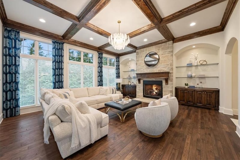 8500 Belinder Rd, Leawood, KS 66206