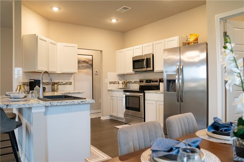 885 Buckeye St, Gardner, KS 66030