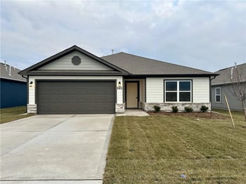 885 Buckeye St, Gardner, KS 66030