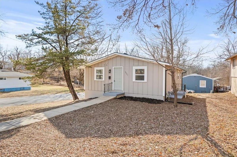 4027 45th St, Kansas City, MO 64130