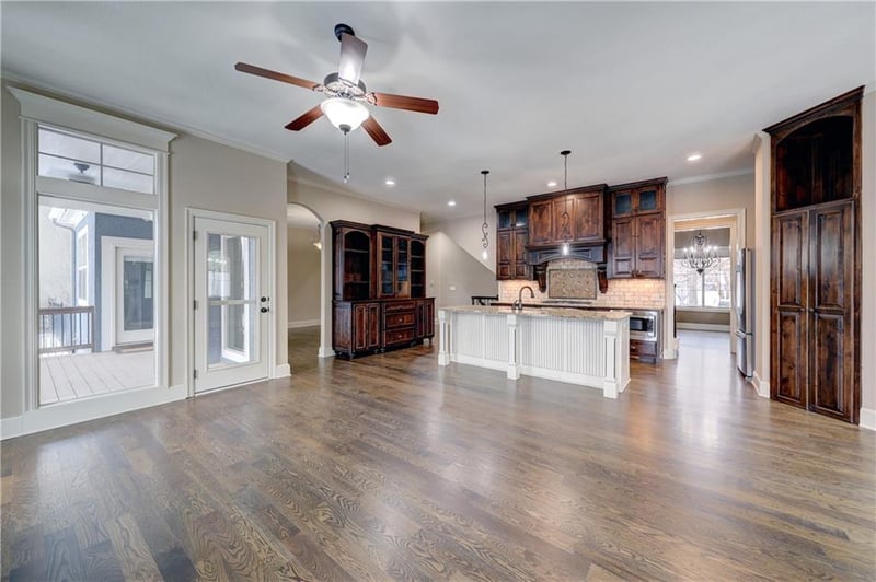 16524 Lucille St, Overland Park, KS 66221