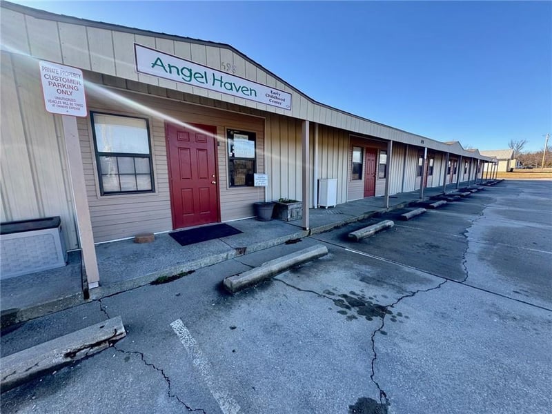 598 Dd Hw, Warrensburg, MO 64093