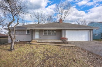 4961 Union St, Independence, MO 64055