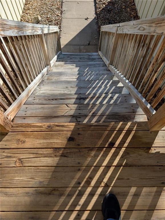 1012 Lindsay Ave, Lee's Summit, MO 64086