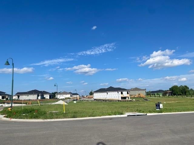 4510 136th Ter, Leawood, KS 66224