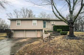 503 Harrison Ave, Raymore, MO 64083