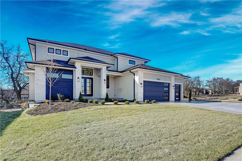 15317 162nd St, Olathe, KS 66062