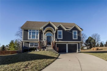 21481 119th Ter, Olathe, KS 66061
