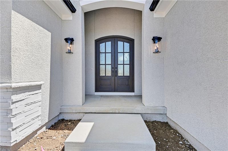 22141 94th Ter, Lenexa, KS 66220