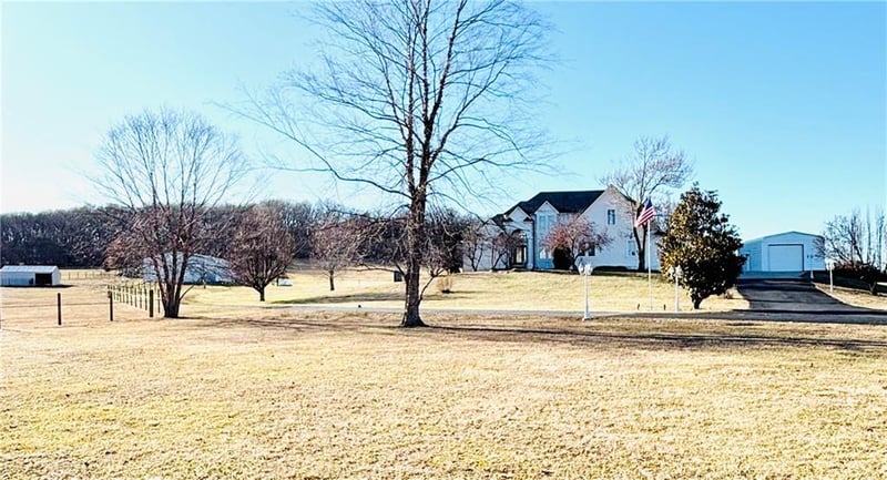 414 Borgman Rd, Buckner, MO 64016