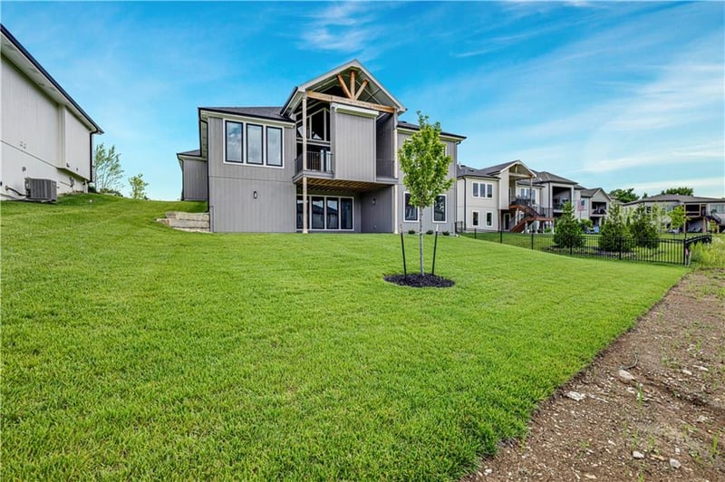 24999 98th Pl, Lenexa, KS 66227
