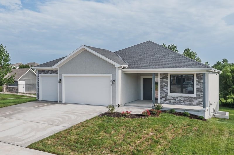 11456 Yecker Ave, Kansas City, KS 66109