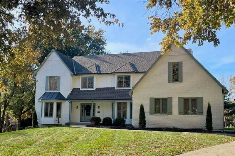 4912 114th St, Leawood, KS 66211