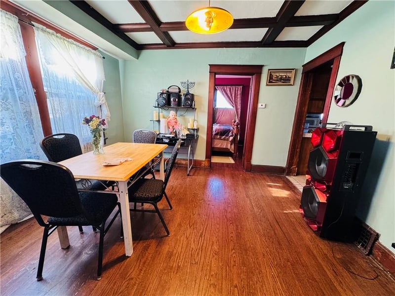 318 Barat Ave, Kansas City, MO 64123