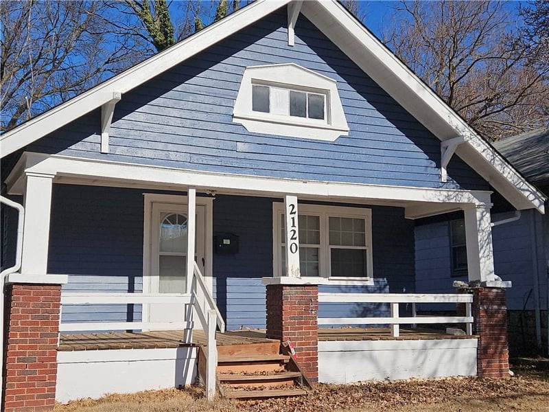 2120 68th Ter, Kansas City, MO 64132