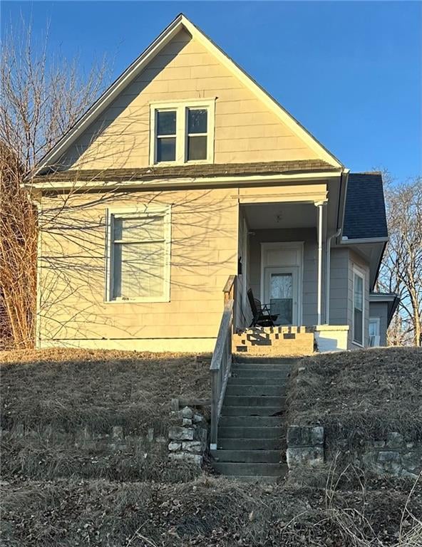 1617 Belle St, St Joseph, MO 64503