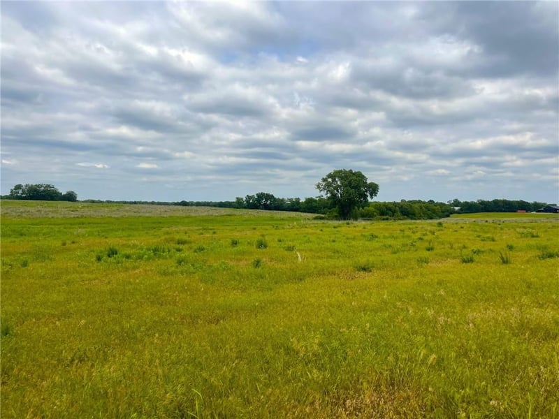 2590 77th St, Berryton, KS 66409