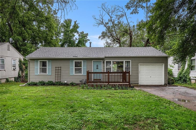 6131 Longwood Ave, Kansas City, KS 66104