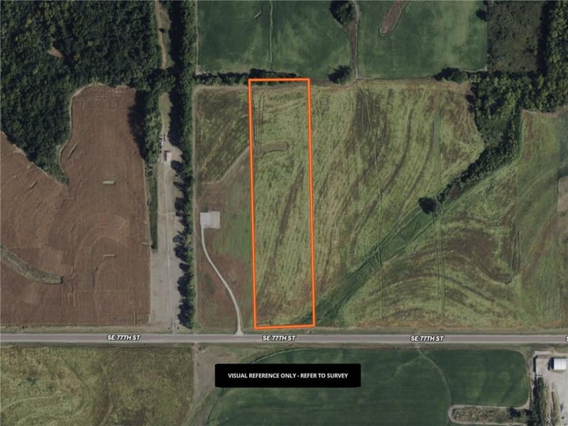 2490 77th St, Berryton, KS 66409