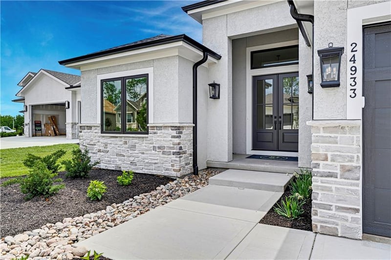 24933 98th Pl, Lenexa, KS 66227