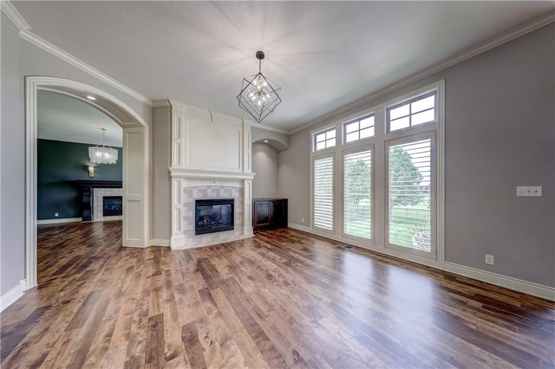 16412 Barton St, Overland Park, KS 66221