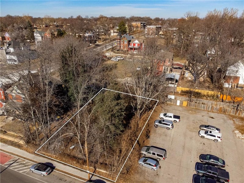 3206 12th St, Kansas City, MO 64127