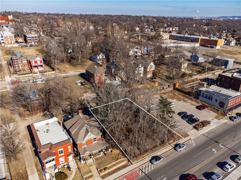 3206 12th St, Kansas City, MO 64127