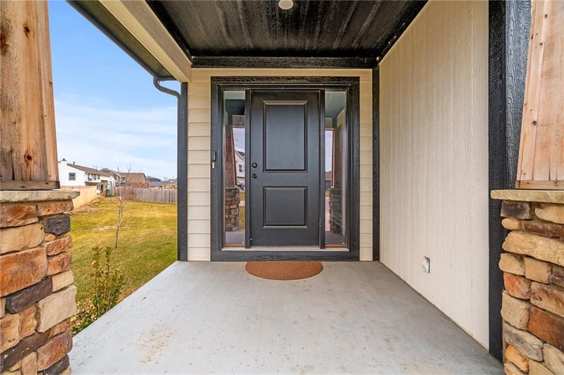 949 Cottonwood Ct, Tonganoxie, KS 66086