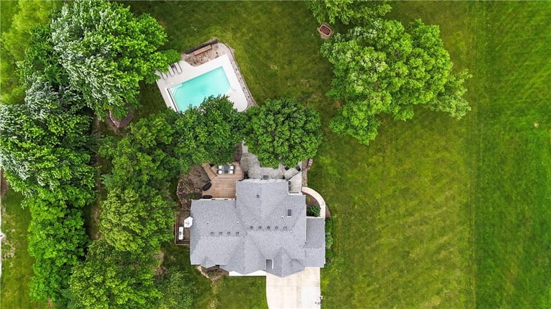 17840 Garnett St, Overland Park, KS 66221