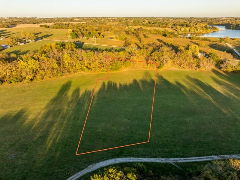 Tract 6 Highway Oo Hw, Odessa, MO 64076