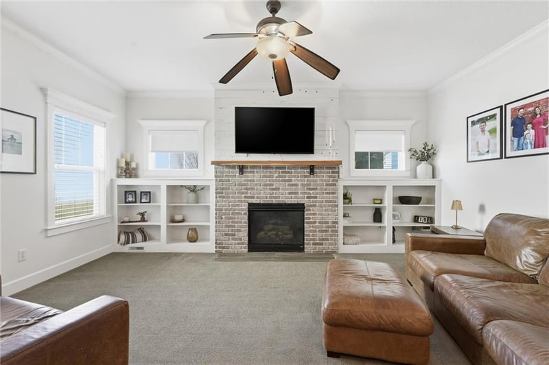 3108 Pergola Park Dr, Lee's Summit, MO 64081