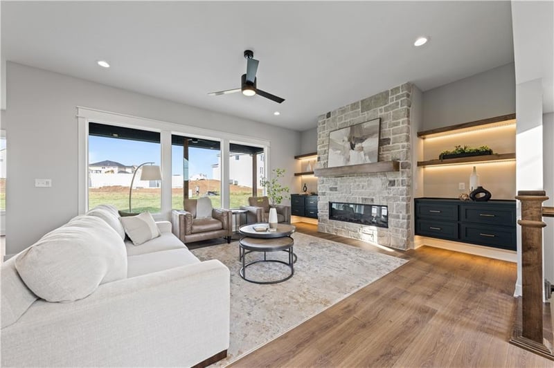 16917 172nd Ter, Olathe, KS 66062