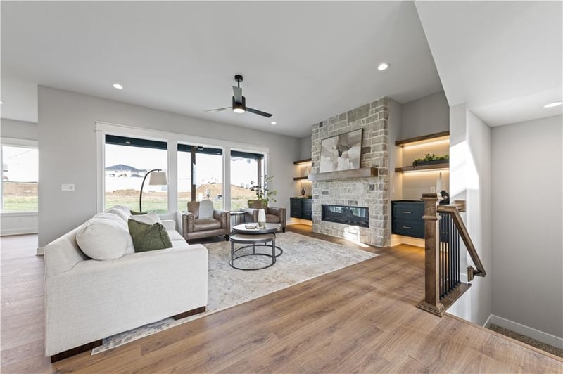 16917 172nd Ter, Olathe, KS 66062