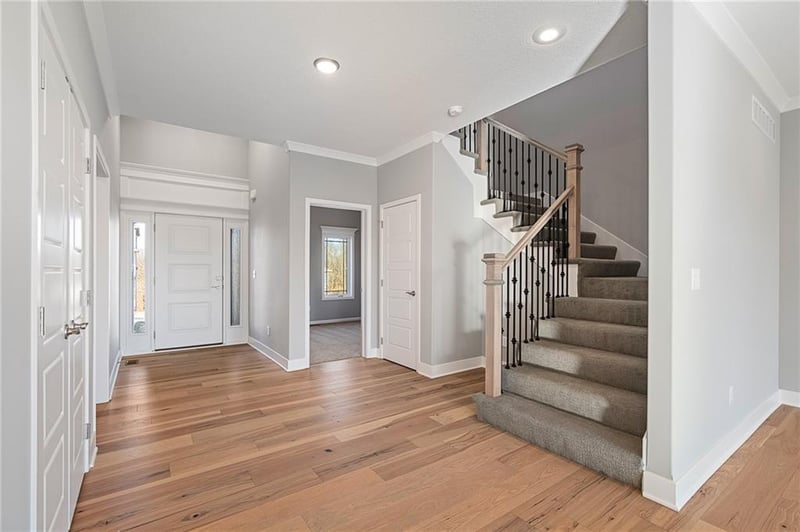 7009 NE 103rd St, Kansas City, MO 64156