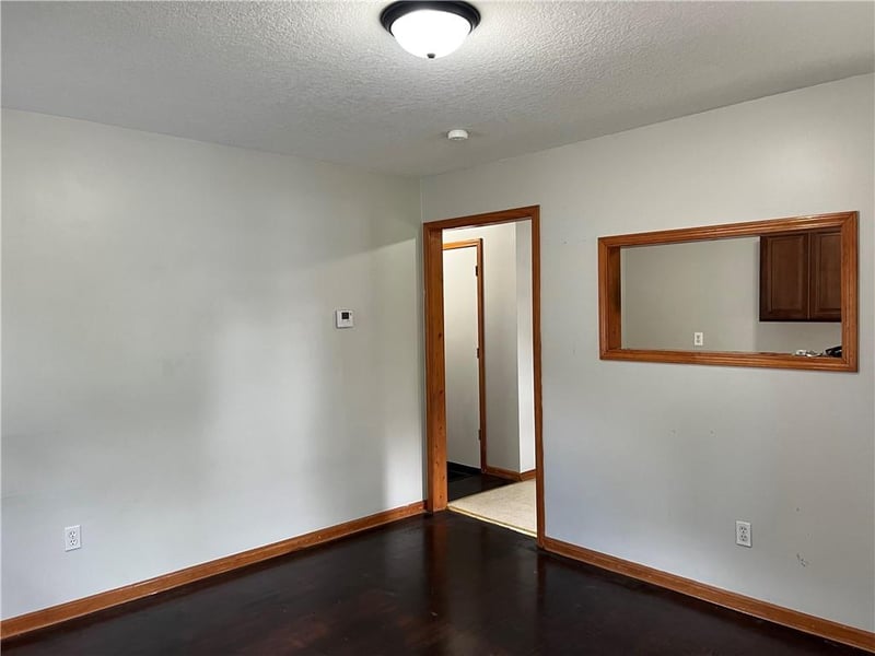 1019 9th St, Leavenworth, KS 66048