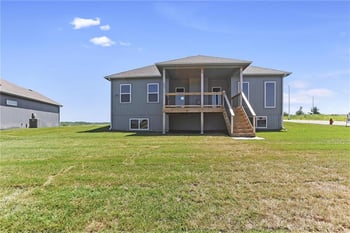 11448 N Auburndale Cir, Kansas City, MO 64157