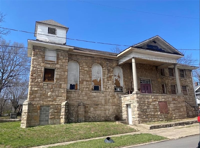 2830 17th St, Kansas City, KS 66104