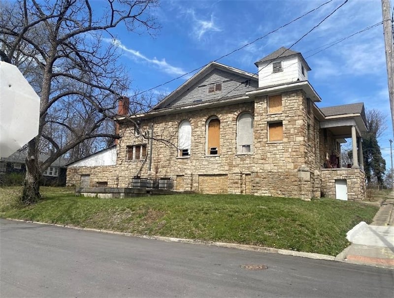 2830 17th St, Kansas City, KS 66104