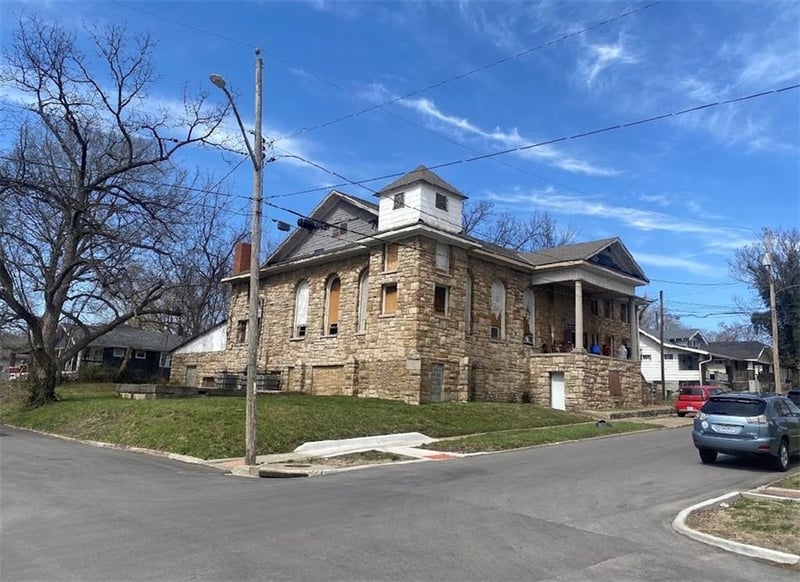 2830 17th St, Kansas City, KS 66104