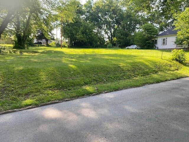1021 Ash St, Atchison, KS 66002