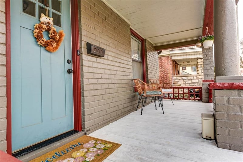 2721 Holmes St, Kansas City, MO 64109