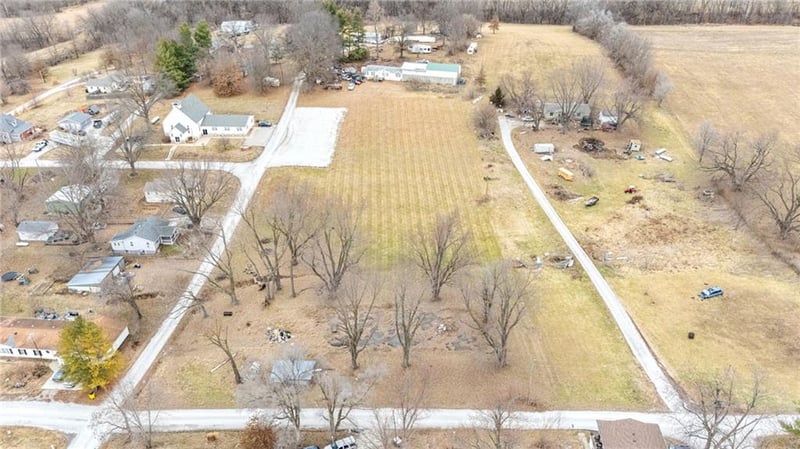Elm St, Faucett, MO 64448