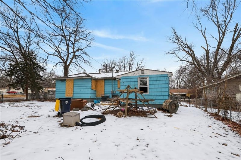 10427 Richmond Ave, Kansas City, MO 64134