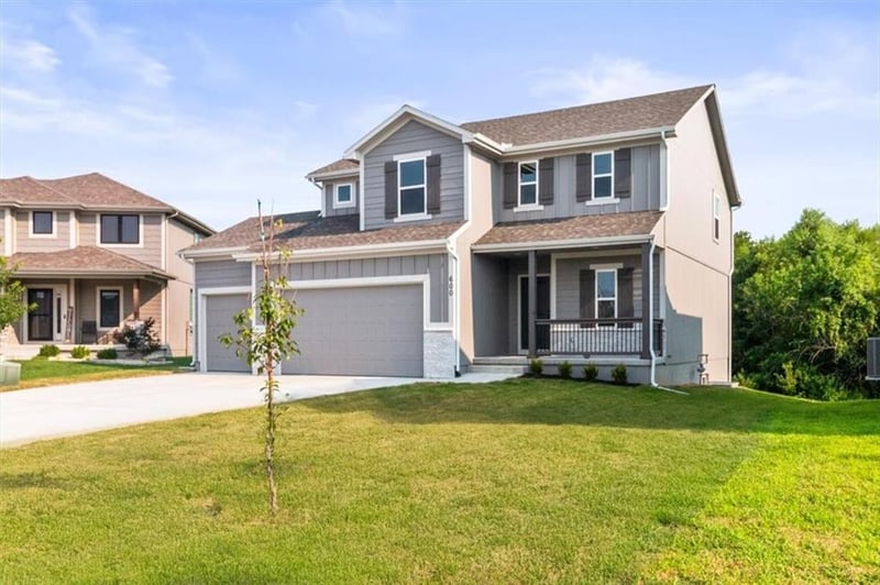 600 SW Valley Dr, Grain Valley, MO 64029