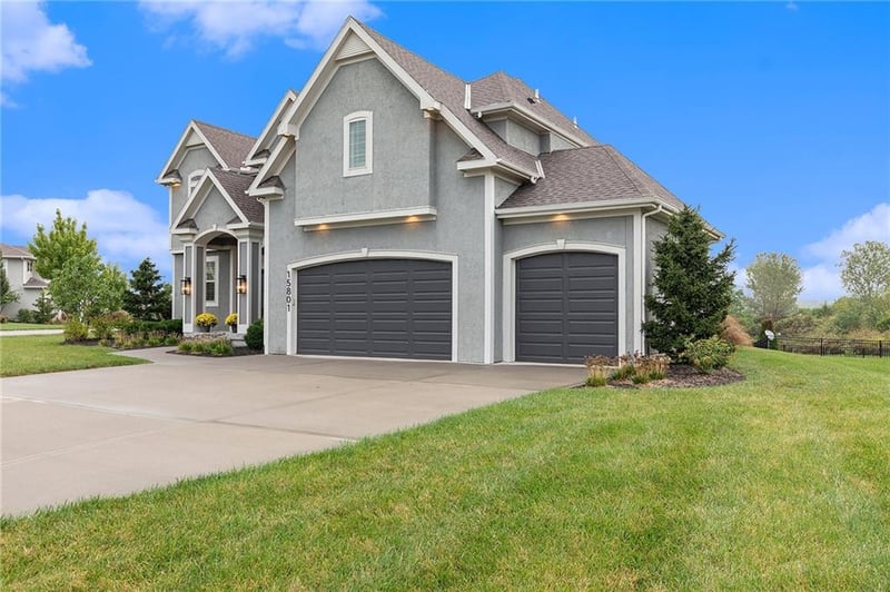 15801 Canterbury St, Overland Park, KS 66224