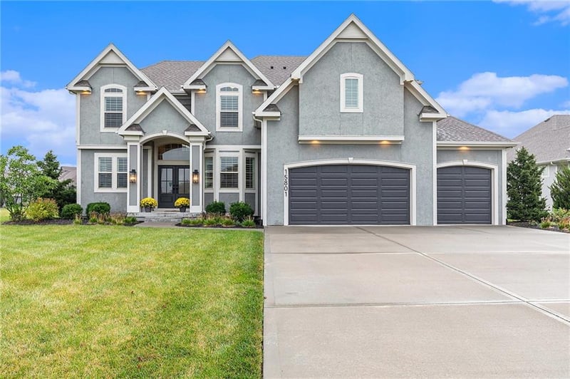15801 Canterbury St, Overland Park, KS 66224